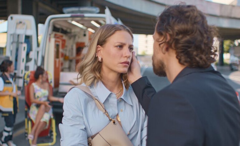 Serenay Sarıkaya’nın Kovboy Tarzı Dikkat Çekti: Kimler Geldi Kimler Geçti 3. Sezon Çekimleri Başladı