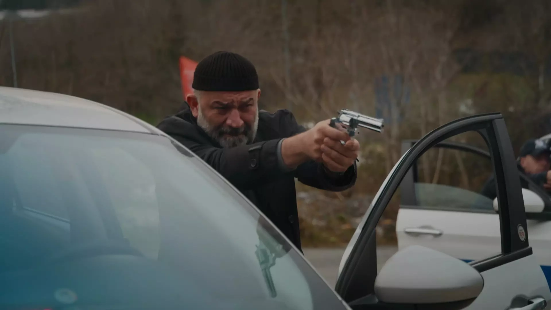 Arka Sokaklar 702. Bölüm Fragmanı: Melih Vuruldu!