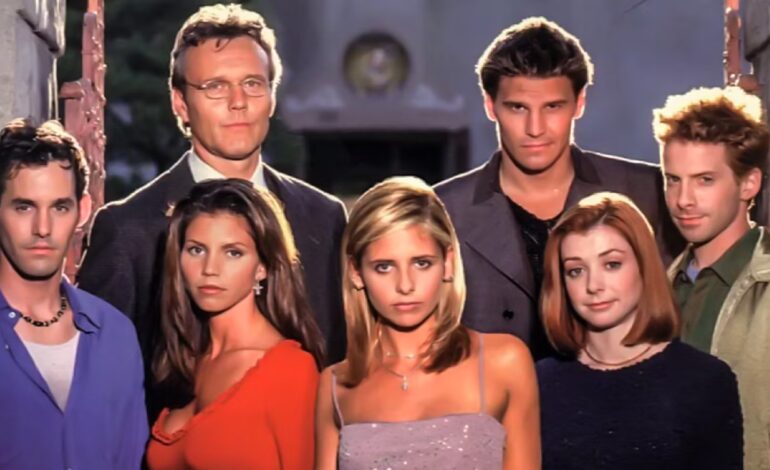 Buffy the Vampire Slayer Efsanesi Geri Dönüyor