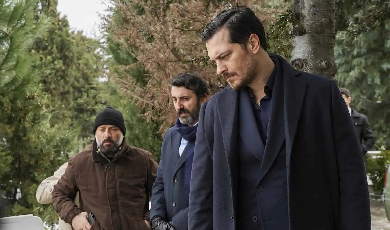 Eşref Rüya’dan İlk Fragman: Çağatay Ulusoy ve Demet Özdemir Fırtına Estirdi!