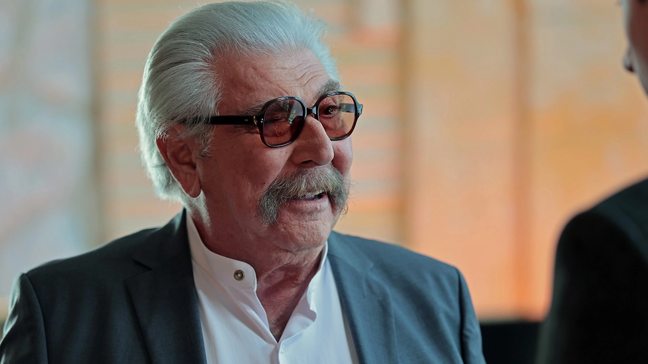 Erdal Özyağcılar “Mor Işıklar” Dizisine Katılıyor